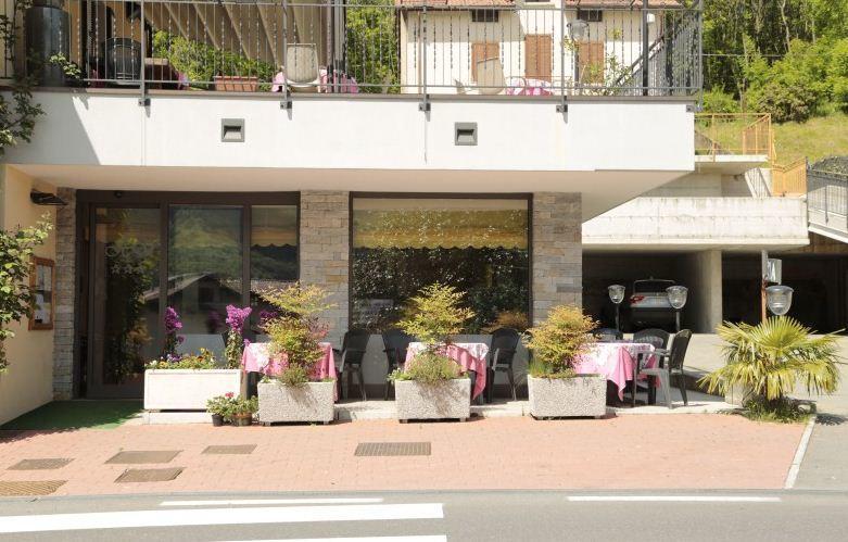 Hotel Ristorante Vittoria San Fedele Intelvi Exterior photo