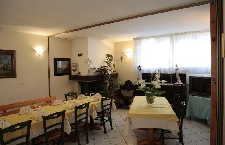 Hotel Ristorante Vittoria San Fedele Intelvi Exterior photo